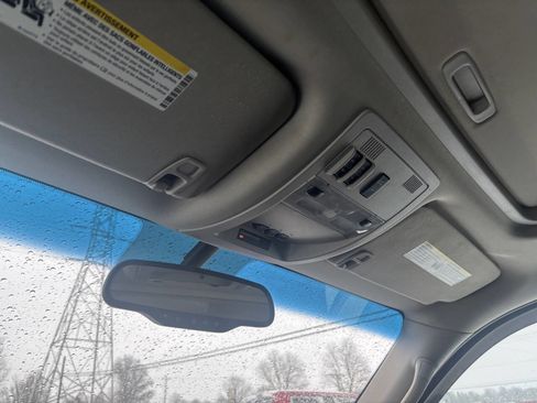 Used 2013 GMC Yukon Denali image 27