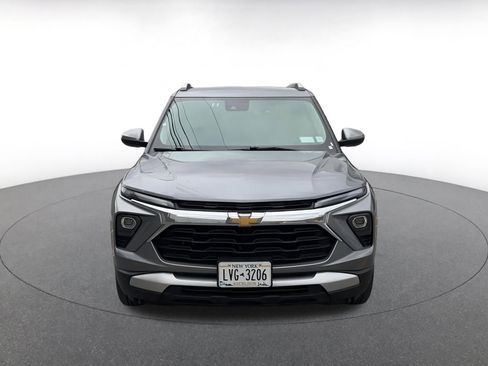 Used 2025 Chevrolet TrailBlazer LT image 4