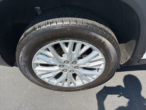 Used 2024 GMC Acadia Elevation w/ LPO, Floor Liner Package FWD image 8