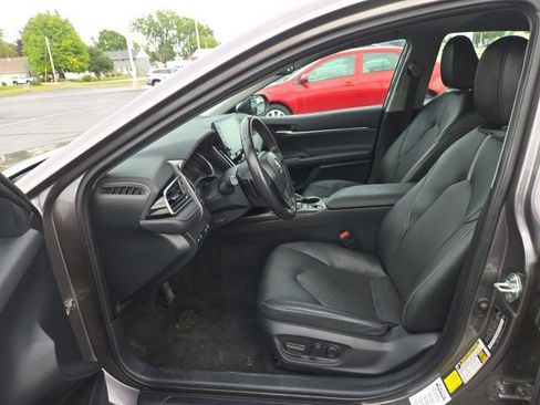Used 2024 Toyota Camry XSE FWD image 10