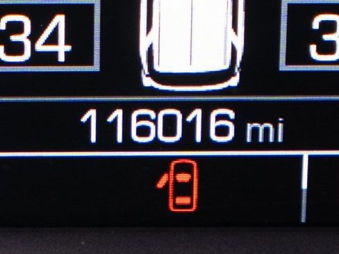 Used 2018 Chevrolet Traverse LT image 28