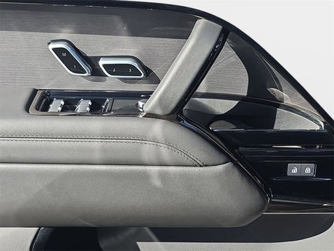 Certified 2025 Land Rover Range Rover Sport Dynamic SE image 29