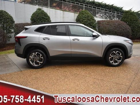 New 2026 Chevrolet Trax LT w/ LT Convenience Package image 11