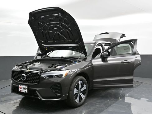 New 2025 Volvo XC60 T8 Core w/ Protection Package Premier image 48