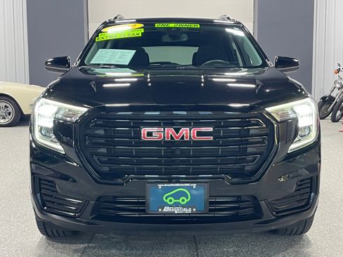 Certified 2022 GMC Terrain SLE w/ Driver Convenience Package image 8