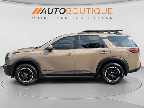 Used 2023 Nissan Pathfinder Rock Creek AWD/4WD image 2