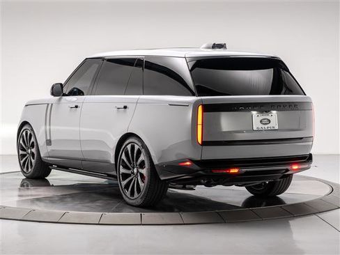 Used 2025 Land Rover Range Rover Long Wheelbase Autobiography image 3