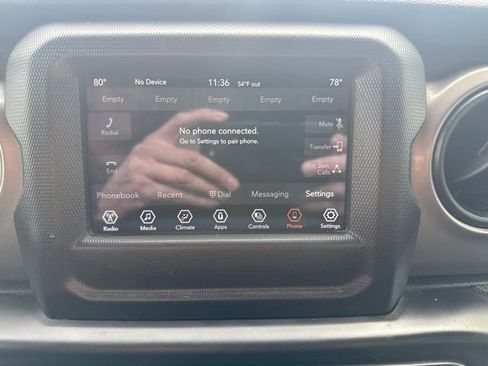 Used 2021 Jeep Gladiator Sport image 23