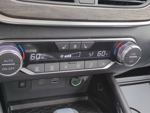 New 2025 Nissan Altima 2.5 SL image 18