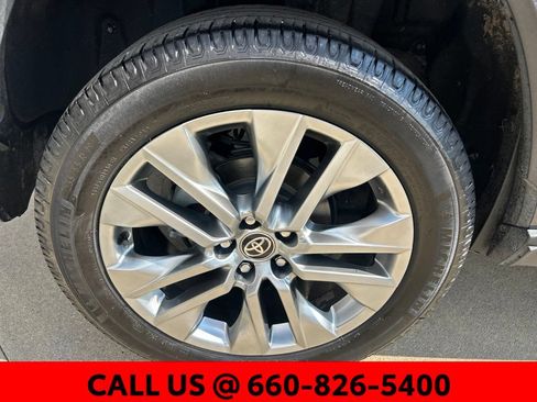 Used 2024 Toyota RAV4 XLE Premium w/ Weather Package AWD/4WD image 6