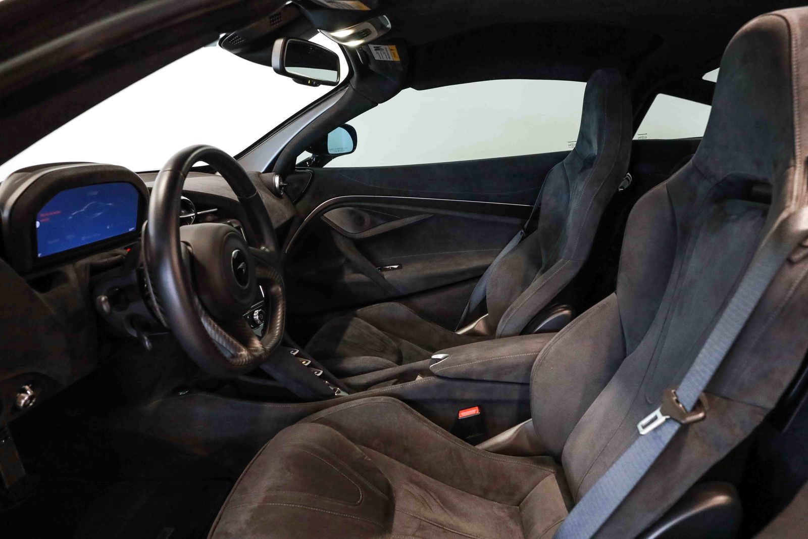 Used 2019 McLaren 720S RWD image 36