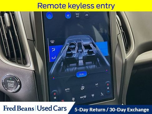 Used 2024 Ford Edge SEL w/ Convenience Package image 19