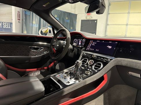 Used 2022 Bentley Continental GT Speed image 28