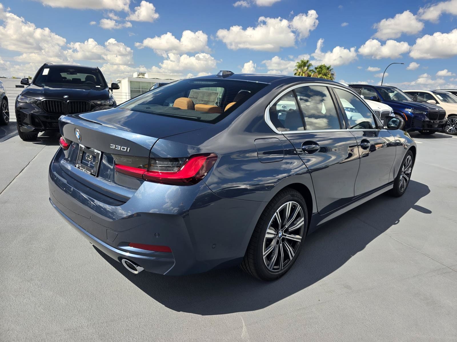 New 2026 BMW 330i Sedan w/ Convenience Package RWD image 3