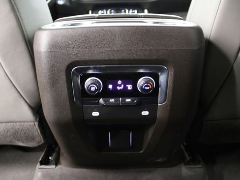 Used 2021 Chevrolet Tahoe LT image 42