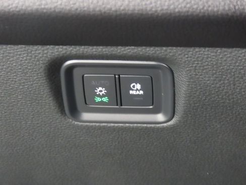 Certified 2026 Porsche Cayenne S AWD/4WD image 25