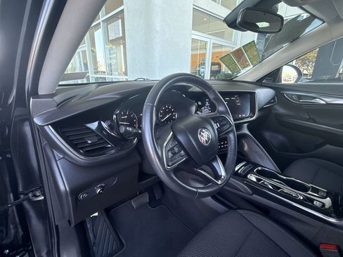 Used 2023 Buick Envision Preferred image 9