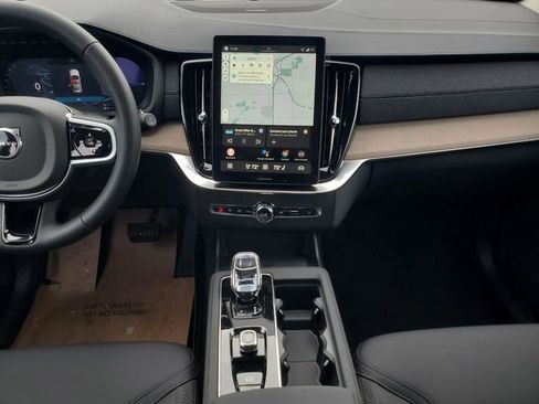 New 2026 Volvo XC90 T8 Plus w/ Protection Package Premier AWD/4WD image 30