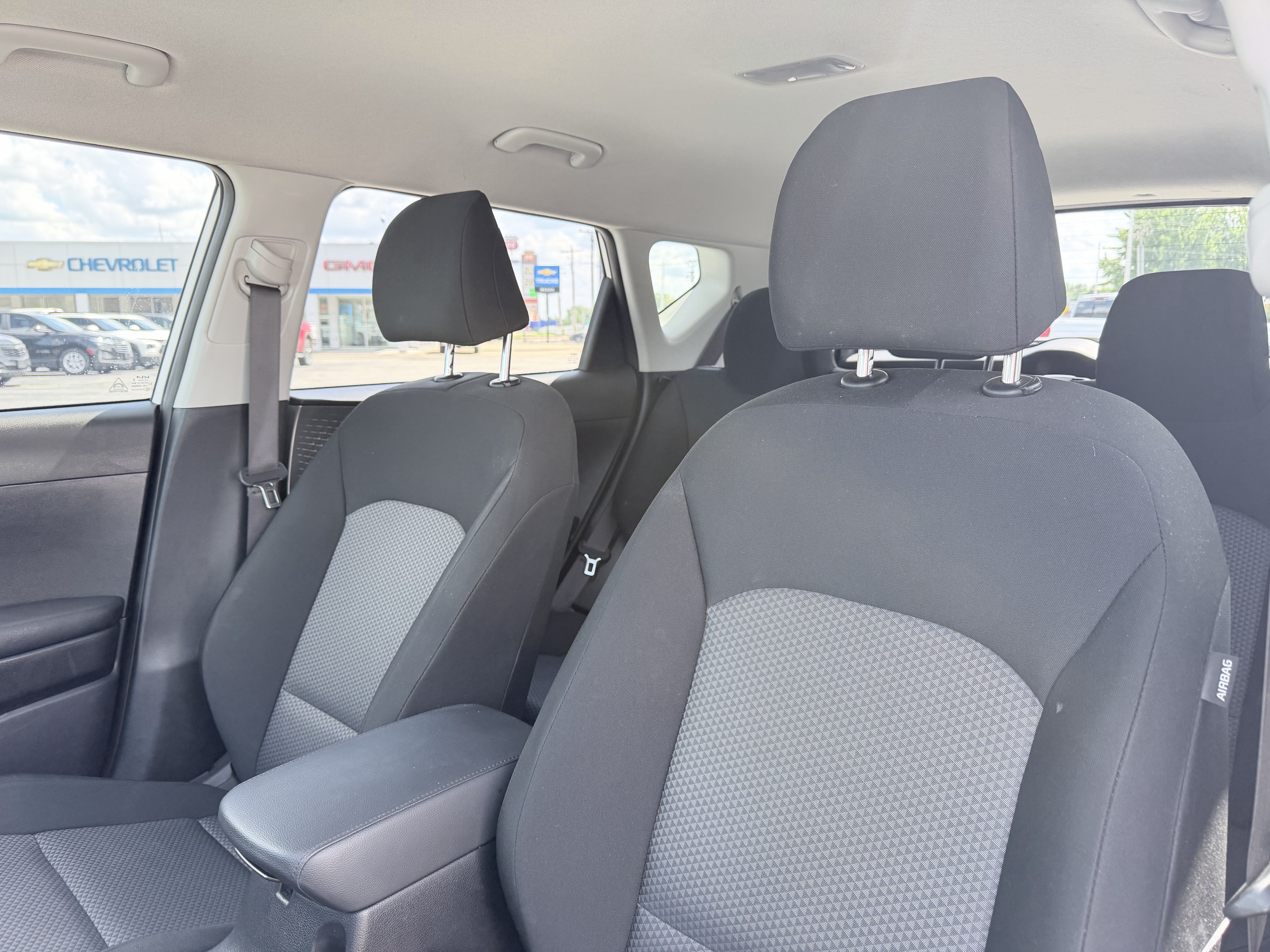 Used 2024 Kia Soul S FWD image 8