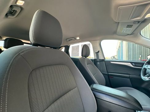 Used 2022 Ford Escape S FWD image 19