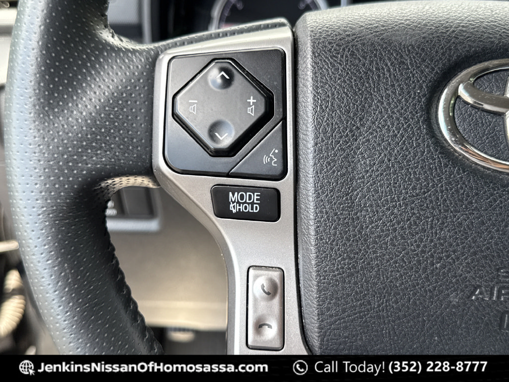 Used 2021 Toyota 4Runner Limited AWD/4WD image 41