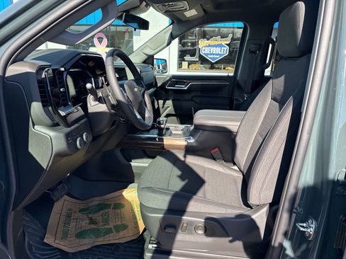 New 2026 Chevrolet Silverado 1500 LT w/ Z71 Off-Road Package image 16
