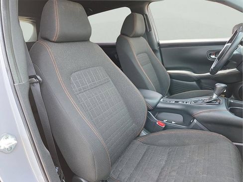 Used 2023 Honda HR-V Sport image 9