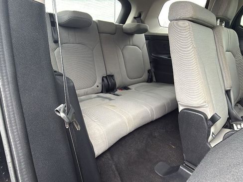 Used 2023 Honda Pilot LX image 22