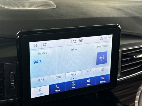 Used 2023 Ford Explorer Limited image 27