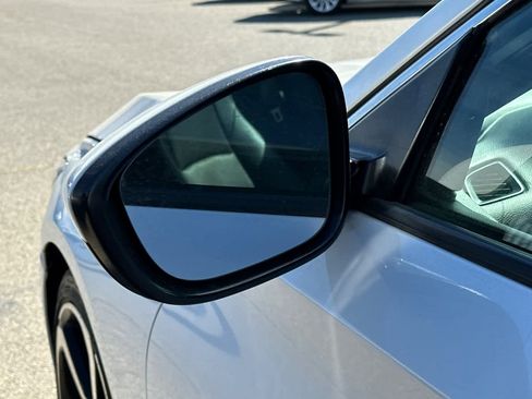 Used 2019 Honda Accord Sport image 8