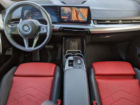 Certified 2025 BMW X2 xDrive28i image 16