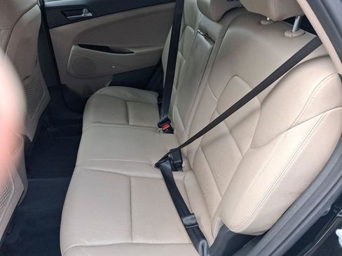 Used 2017 Hyundai Tucson SE Plus AWD/4WD image 18