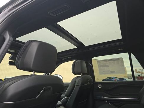 New 2026 Lincoln Navigator Reserve AWD/4WD image 20
