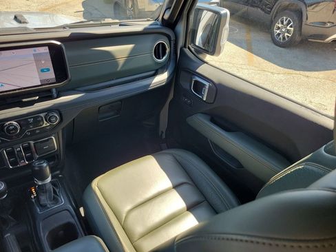 Used 2024 Jeep Wrangler High Altitude AWD/4WD image 11