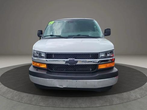 Used 2020 Chevrolet Express 3500 LT w/ LT Preferred Equipment Group RWD image 2