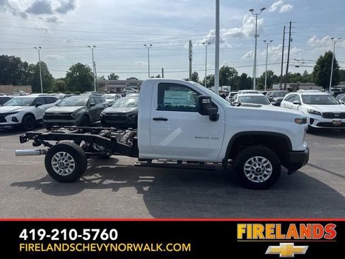New 2024 Chevrolet Silverado 2500 W/T w/ WT Convenience Package image 4