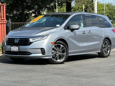 Used 2023 Honda Odyssey Elite image 9