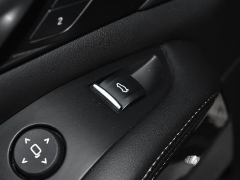 Certified 2025 BMW X5 M60i AWD/4WD image 7