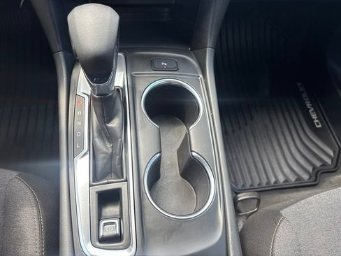Used 2022 Chevrolet Equinox LT FWD image 27