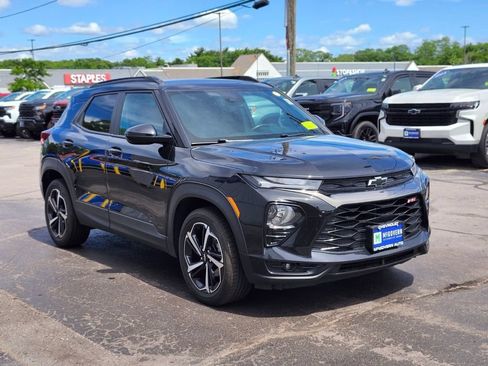 Used 2023 Chevrolet TrailBlazer RS w/ Convenience Package FWD image 7
