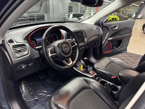 Used 2018 Jeep Compass Trailhawk w/ Safe & Security Group image 35