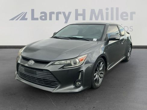 Used 2015 Scion tC FWD image 1