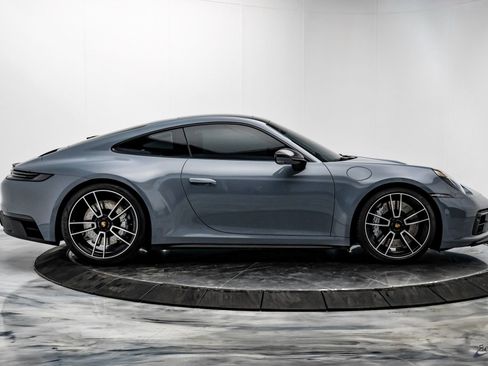 Used 2024 Porsche 911 Carrera GTS image 16