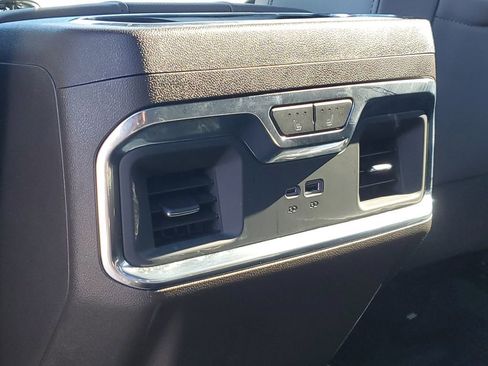 Used 2024 Chevrolet Silverado 2500 LTZ w/ LTZ Convenience Package image 34