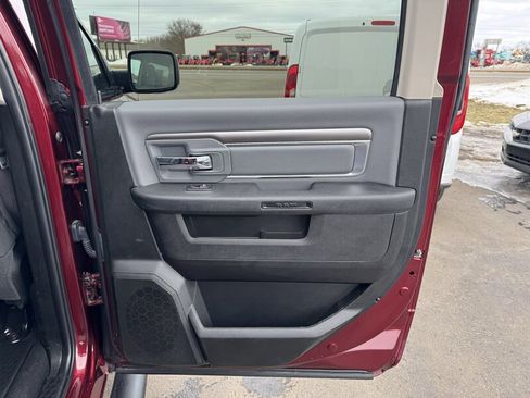 Used 2022 RAM 1500 Classic SLT w/ Electronics Group image 24