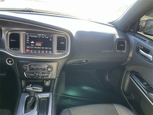 Used 2019 Dodge Charger GT image 13