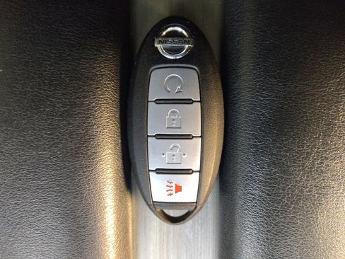 Used 2017 Nissan Murano SV w/ Premium Plus Package FWD image 32