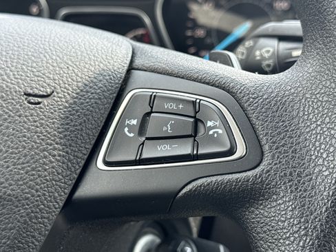Used 2017 Ford Escape SE AWD/4WD image 5