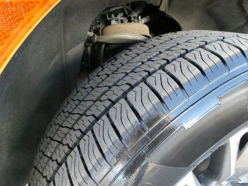 Used 2021 Chevrolet Tahoe LT image 12