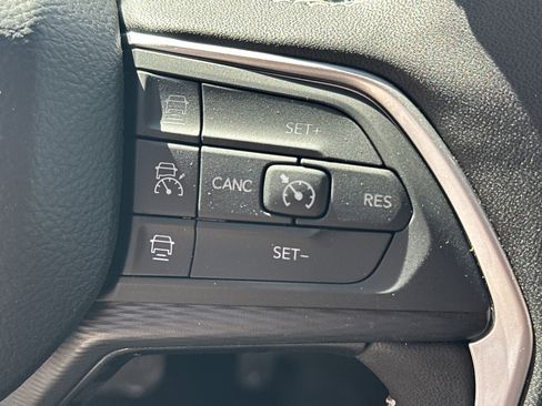 New 2026 Jeep Grand Cherokee Laredo X image 27